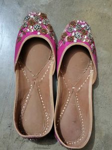 Embellished Jutti Flats