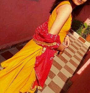 🫶Yellow Sleeveless Kurta🫶
