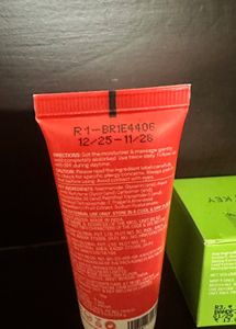 Dot &amp; Key Strawberry Dew Brightening Moisturizer a