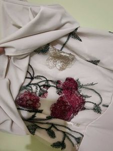 Elegant Floral Detail Maxi Dress