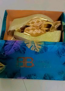 Sparkling Gold Wedge Sandals