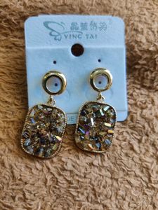Elegant Ying Tai Drop Earrings