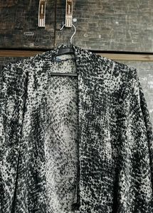 Stylish Print Open Front Cardigan Shrug