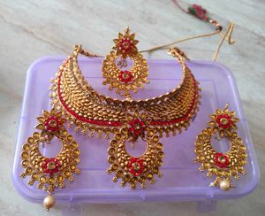 Stunning Red & Gold Necklace Set