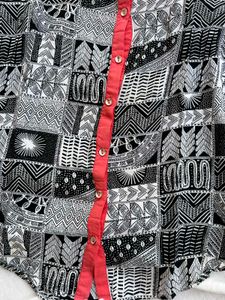 Stylish Black &amp; White Printed top