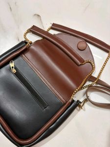 Chic Two-Tone Crossbody Bag
