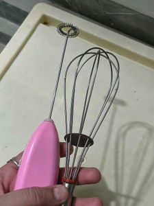 Electric Milk Frother and Whisk fully working