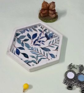 Decorative Tray with Leaf design