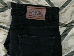 Lee Black Jeans - Stylish Denim