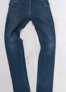 Men's Classic Blue Jeans for men and women