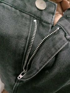 Stylish Charcoal Grey Denim Jeans