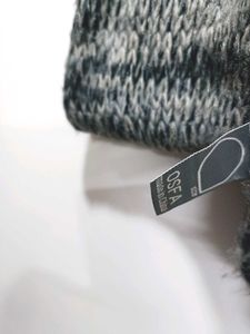 Woollen Muffler