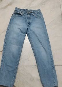 Light Wash High-Waisted Jeans