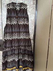 Stylish Ethnic Print Sleeveless Kurta