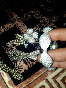 Sparkling Charm Brooch &amp; Bracelet Set 4