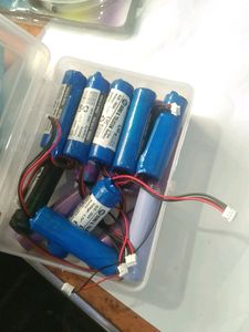 2pic Lithium battery Rechargeable 2000