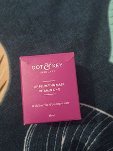 !!ON SALE!!Dot & Key Lip Plumping Mask