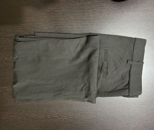 Stylish Women's olive Pants