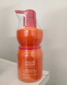 Hula Hoop De-Tan Body Wash