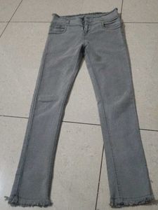Grey Frayed Hem Jeans