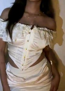 Elegant Off-Shoulder Lace Trim corset