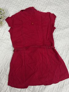Chic Maroon Short-Sleeve Belted Dress