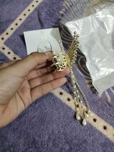 Butterfly Clutcher