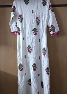 White Kurta with pink Floral Print🌸
