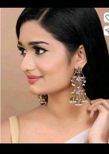Elegant Kundan &amp; Pearl Jhumka Earrings