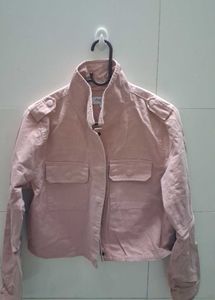 Lightweight Cropped Utility Jacket