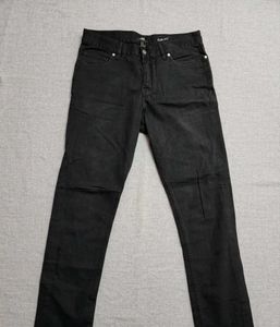 H&amp;M Men’s Slim Fit Jeans –[BLACK] – Size [32]