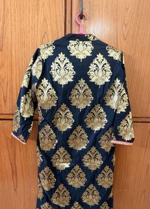 Banarsi Silk Black Print Kurta with Maroon