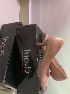 Classic Nude Peach Patent Heels