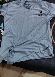 tops / shirt