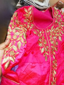 Embroidered Pink Kurta Set