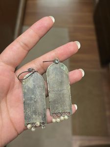 Exquisite Oxidized Silver Dangle Earrings with Pea