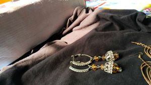 Assorted Women's Earrings Set
