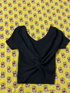 Twisted Neck Ribbed Top