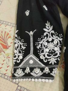 Embroidered Kurta Set