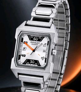 Stylish Men's Silver Quartz Watch