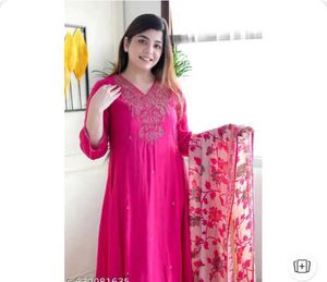 Beautiful Pink Embroidered Kurta Set