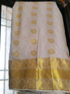 Elegant White &amp; Gold Saree