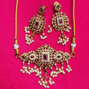 Stunning Kundan & Pearl Choker Set with Bug size e