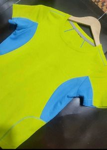 Green 🟢 T-shirt For Baby Boy 5- 6 Year