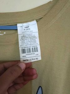 Bugs Bunny "Weirdly Awesome" T-Shirt