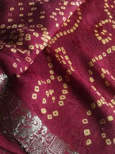Maroon And Orange Bandhani Saree