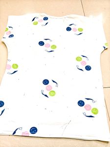 White Smiley Face Graphic T-Shirt(negotiable)