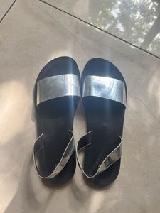 Stylish Silver Prismatic Strap Flat Sandals