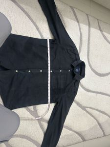 GAP Men's Black Button-Down Shirt