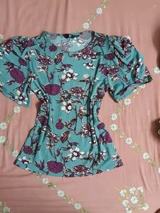 Floral Puff Sleeve Top
